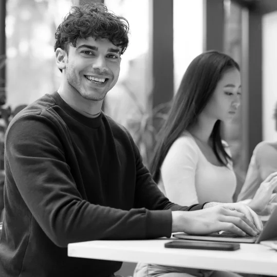 Explora las Licenciaturas